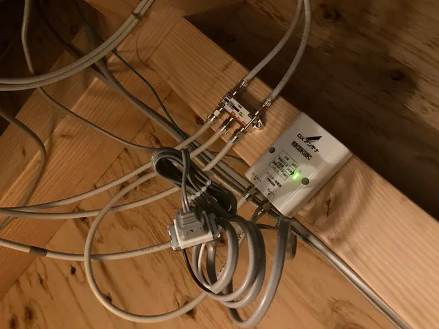 ★高所作業費込み★【E202と表示され画面が映らない】アンテナ修理・調整お任せ！サービスの画像