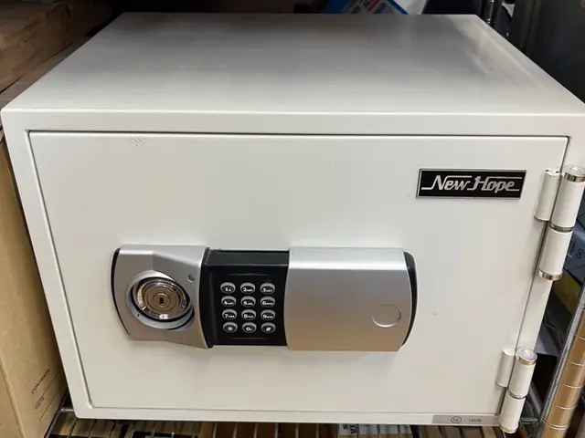 金庫の鍵トラブルを現場で即日解決サービスサービスの画像