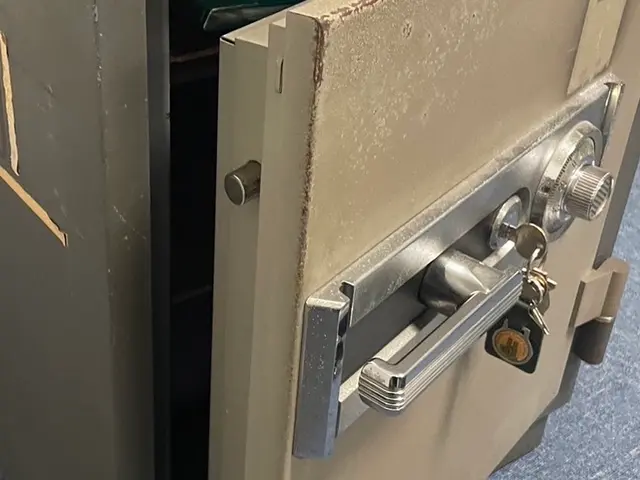 金庫の鍵トラブルを現場で即日解決サービスサービスの画像