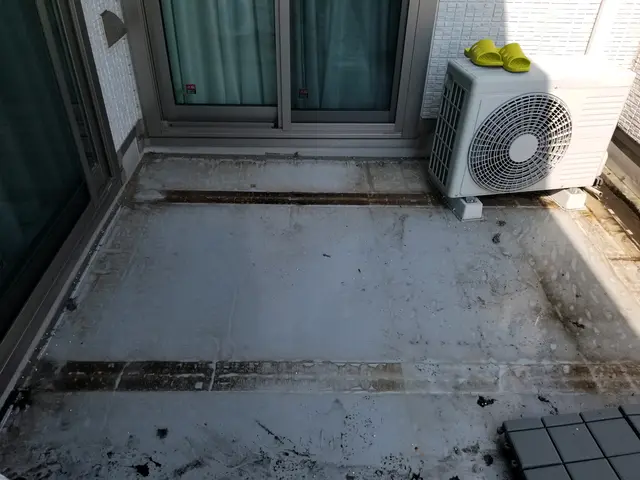 バルコニー清掃に関わるご相談がありましたら、御訪問際お伺いいたします。サービスの画像