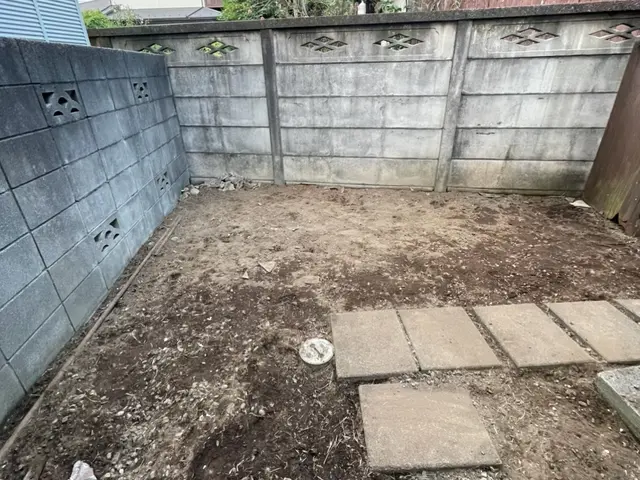 【空き地・駐車場・建築予定地等もOK】草刈機を使った広範囲の除草作業サービスの画像