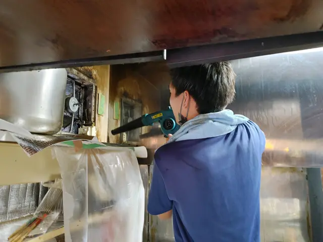 分解洗浄で徹底的にキレイ♪《レンジフードタイプ》サービスの画像