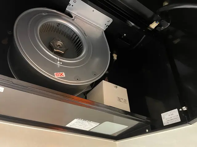 分解洗浄で徹底的にキレイ♪《レンジフードタイプ》サービスの画像