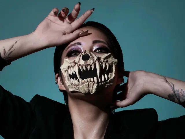 【国家資格あり】カメラと美容のプロが、撮影時のヘアメイクのお直しを無料でご提供。サービスの画像