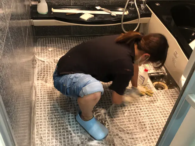 お写真の女性が長期休業になります。店長or店長とスタッフでのお伺いになります。サービスの画像