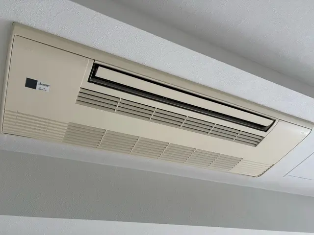 口コミ数1000件突破！！業務用エアコン14,000円！！追加料金一切なし！！サービスの画像