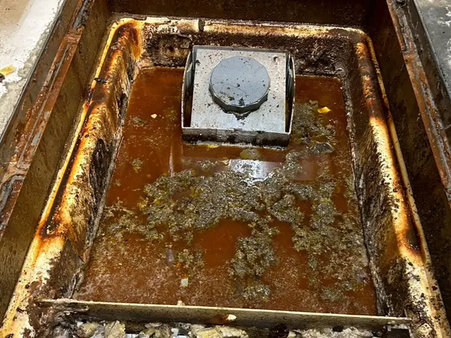 石鹸化工法の安心グリストラップ清掃サービスの画像