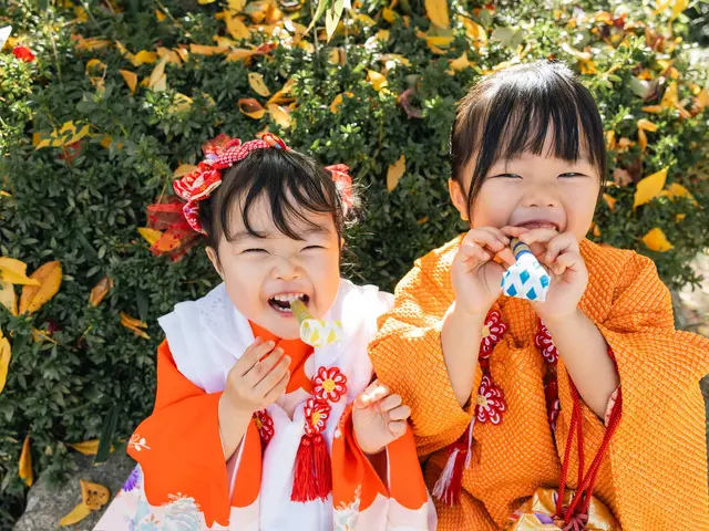 《七五三》 桜と一緒に撮るのも素敵！サービスの画像