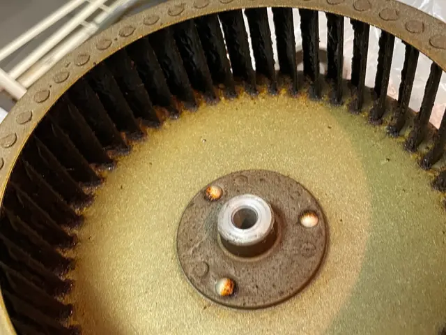 頑固な油汚れもお任せください！懇切丁寧作業させて頂きますサービスの画像