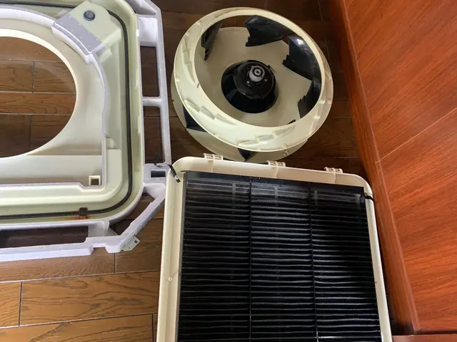 ★徹底分解宣言★嫌な汚れをエアコンクリーニングで無くします！今なら防カビ抗菌無料サービスの画像