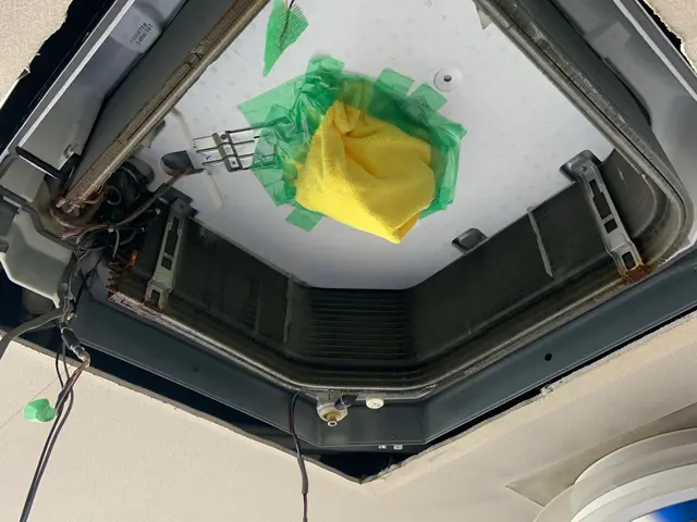 ★徹底分解宣言★嫌な汚れをエアコンクリーニングで無くします！今なら防カビ抗菌無料サービスの画像