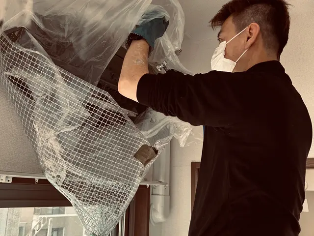 冷風と共に出るカビの胞子を吸うと人体によくありません。洗浄でフレッシュな冷風を。サービスの画像