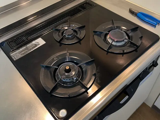 毎日使うキッチンをプロの技術と笑顔で清潔に！丁寧対応のキッチンクリーニングサービスの画像