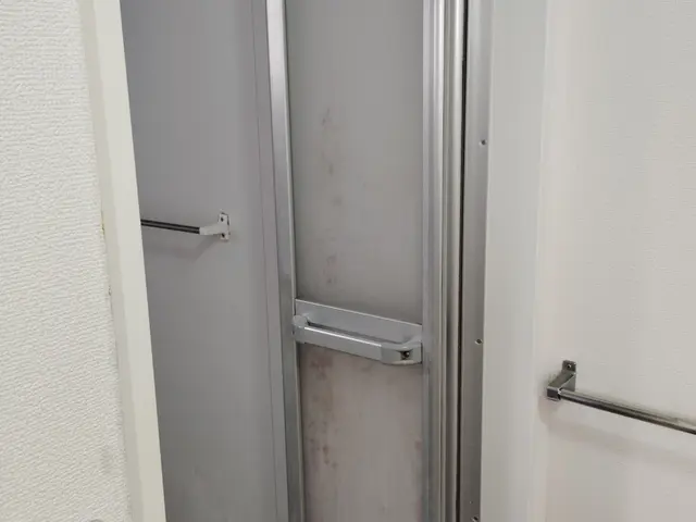 部屋のガラス交換も承ります☆まずはご相談ください！！サービスの画像