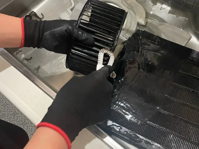 親切　丁寧　真面目に作業します。お一人暮らしの女性方にもご安心を利用致します。サービスの画像