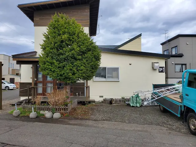 高木剪定、危険木の伐採も賜ります！他店で断られた件も気軽にご相談くださいませ。サービスの画像