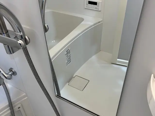 業歴20年の実績　汚れが固着する前に！キレイな水回りで毎日を！損保加入済サービスの画像