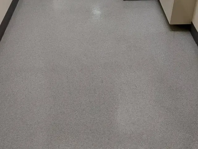 お客様満足度にこだわり、営業時間外や対応地域外でも柔軟に相談対応いたします。サービスの画像