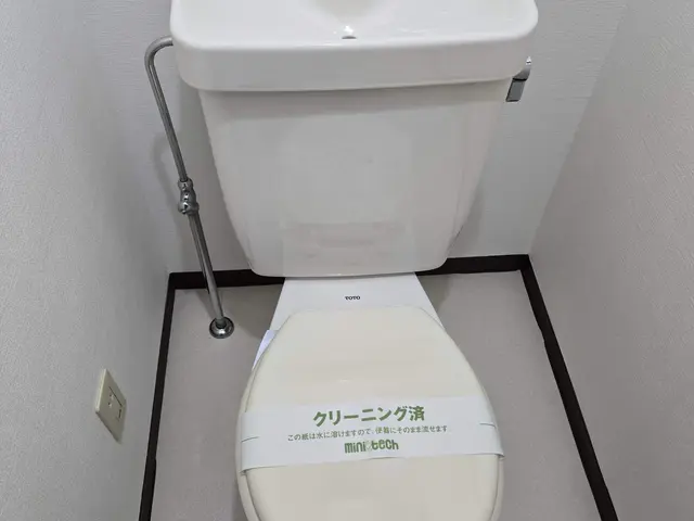 温水便座、ウォシュレット便座交換！作業実績多数。処分費１台無料！サービスの画像