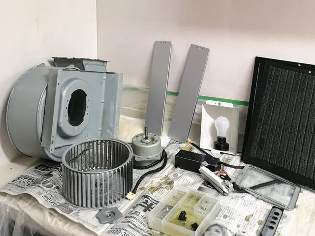 丁寧な作業と分解レベルが人気の理由！仕上げコートのサービス中。サービスの画像