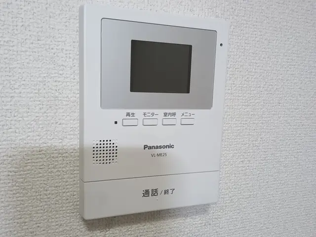 現在ついてるインターフォンドアホンの故障や交換でカメラ付きにも交換可能サービスの画像