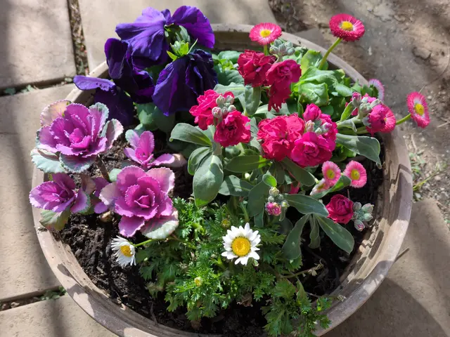 店長自ら、Artist.Toshiがお客様の生活Styleに合わせて生け込みますサービスの画像