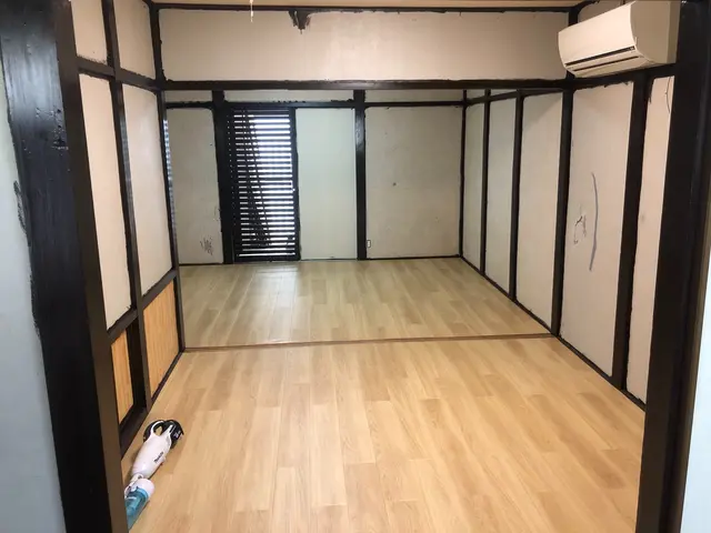 内装フロアタイル【置くだけ割引】【大阪、奈良】サービスの画像