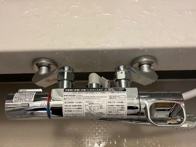 浴室水栓交換致します。2ハンドルからサーモスタット水栓に交換しませんか？サービスの画像