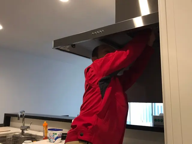 分解洗浄で内部の油汚れまでピカピカに！作業だけでなく接客もご満足頂けます♪サービスの画像