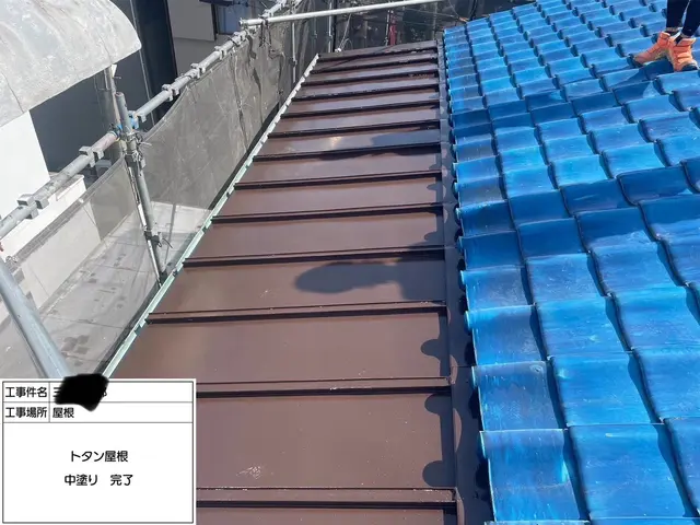 屋根塗装！最新ドローンシステムで細かく調査を行います！サービスの画像