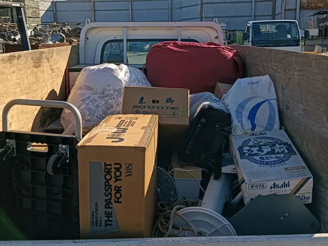 軽トラック詰め放題　買取もしています　物量が少ない場合お値下げ致しますサービスの画像