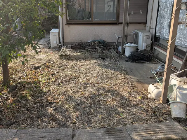 《草むしり(手作業)》はお任せ下さい！　　A型人間の気質をいかして綺麗にしますサービスの画像