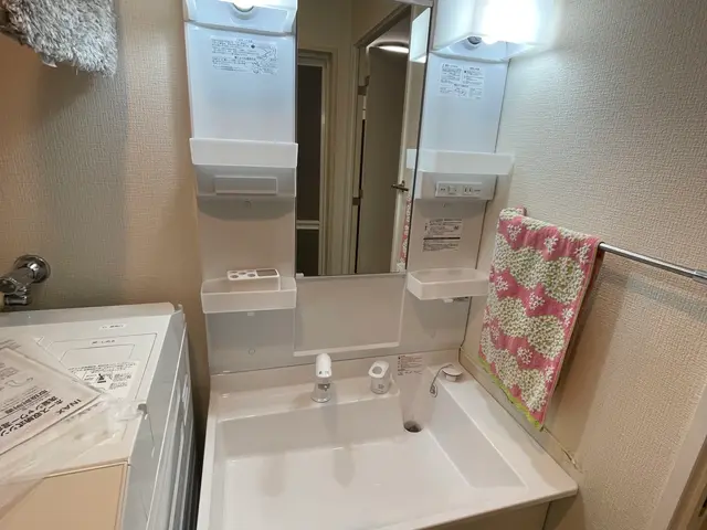 洗面化粧台リフォームパック	•	洗面台リメイクプランサービスの画像