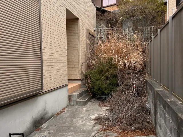 ☆即日対応可能です！☆お庭のヒーロー　その木！私達が承ります！伐採、抜根サービスの画像