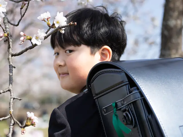 ご卒業・ご入学おめでとうございます！「桜とランドセル」思い出にいかがですか？