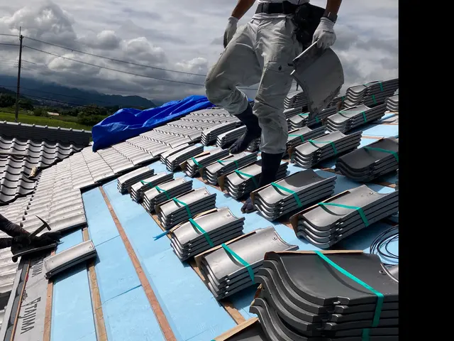 屋根工事【安心の損害保険加入済み】女性スタッフの同行OKサービスの画像