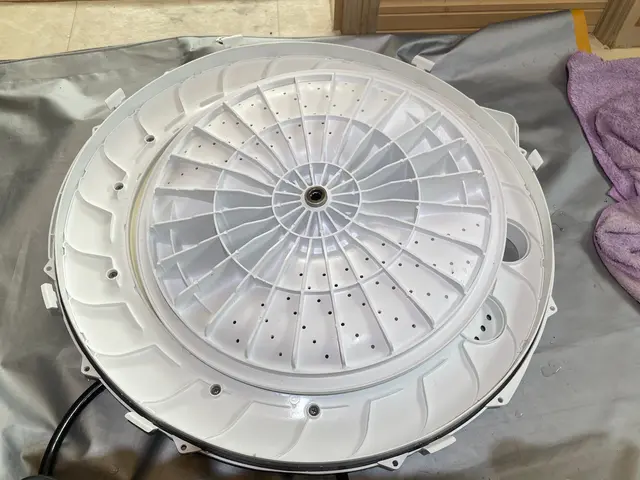 ▲カビ・黒カス汚れを徹底洗浄！縦型分解洗浄実績多数ございます！まるひろサービスの画像