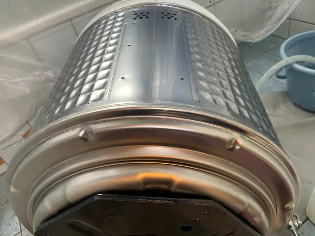 ▲カビ・黒カス汚れを徹底洗浄！縦型分解洗浄実績多数ございます！まるひろサービスの画像