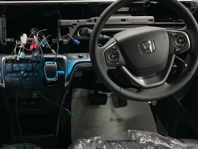 時間外でも対応可能！ご相談下さい！整備資格保有な私が丁寧に対応致します！サービスの画像