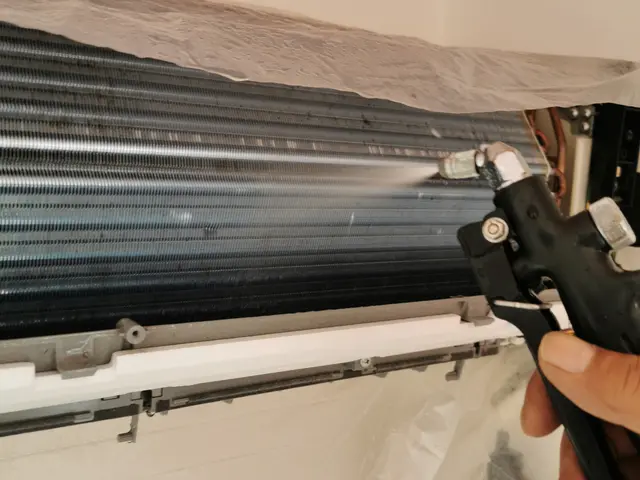 【鉾田発】素早く丁寧な作業をお約束◎古いエアコン◎地域密着型◎作業外注一切なし◎サービスの画像