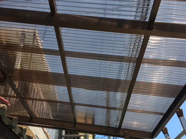 波板交換1枚〜全交換までお受けさせて頂きます!　迅速丁寧に対応させて頂きます!サービスの画像