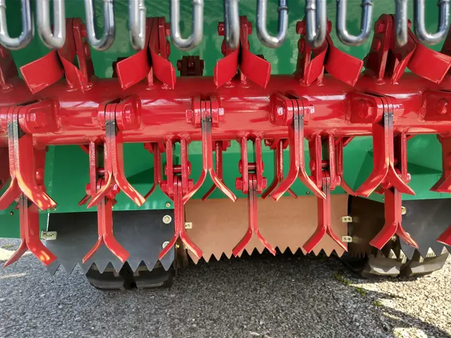 草刈まさお・大型ハンマーナイフモア・１時間で１０００㎡～なんて信じられます？サービスの画像