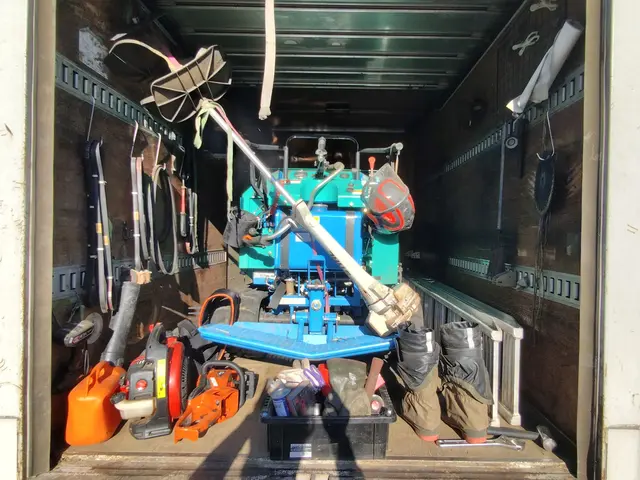 草刈まさお・大型ハンマーナイフモア・１時間で１０００㎡～なんて信じられます？サービスの画像