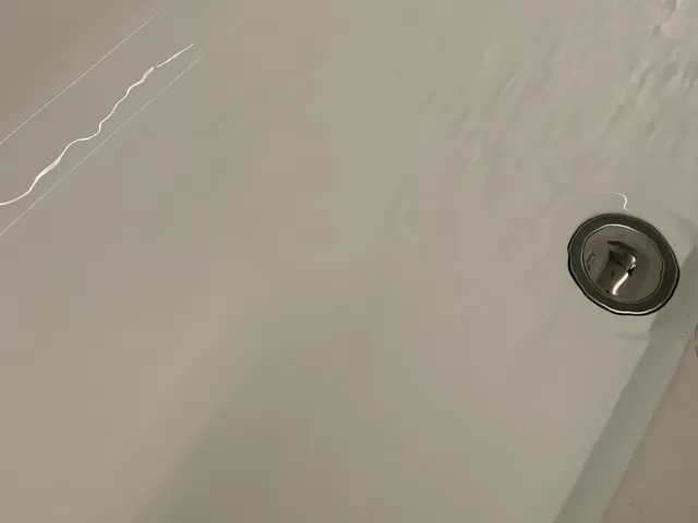 お風呂の配管の汚れを根こそぎ落とします！※損害保険加入済みサービスの画像