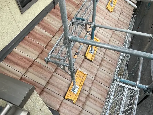 ・セメント瓦塗装 | 長持ち20年を目指す屋根メンテナンスサービスの画像