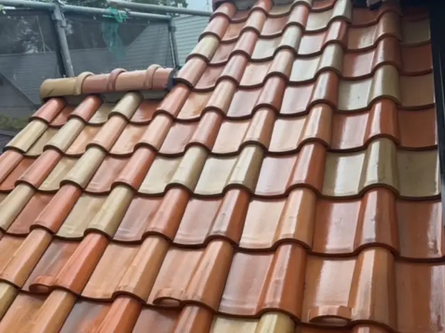 ・セメント瓦塗装 | 長持ち20年を目指す屋根メンテナンスサービスの画像