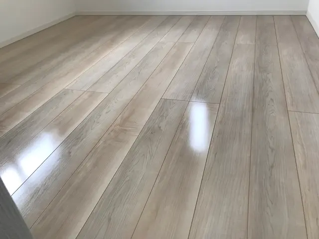 【キズや汚れからフローリングを守ります】年中無休◎アフターフォローも万全サービスの画像