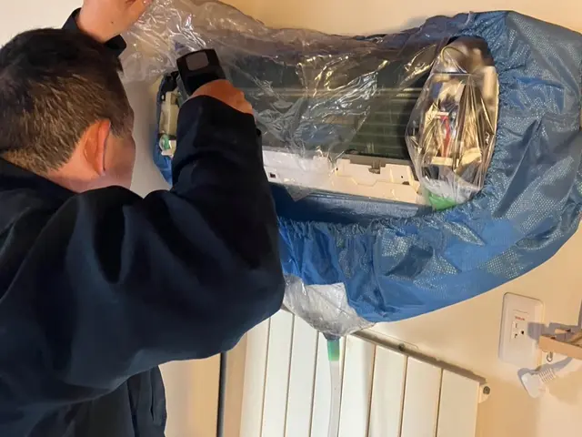 家庭用壁かけエアコンクリーニングサービスの画像