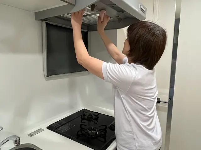 目を逸らしがちなレンジフード、、、頑固な油汚れはお任せください！！！サービスの画像