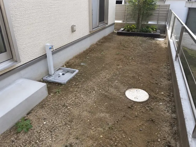 ☆お客様の理想をカタチに☆プロが手掛ける綺麗な砂利敷きを施行致します！サービスの画像